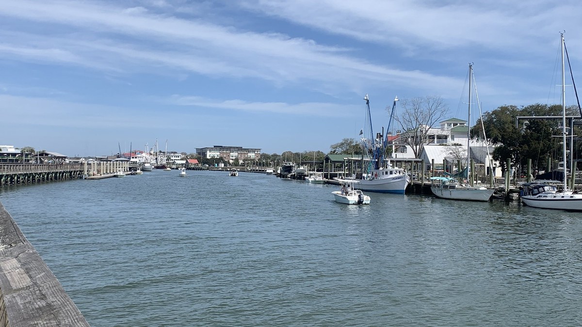 Mount Pleasant waterfront and harbor view near Charleston